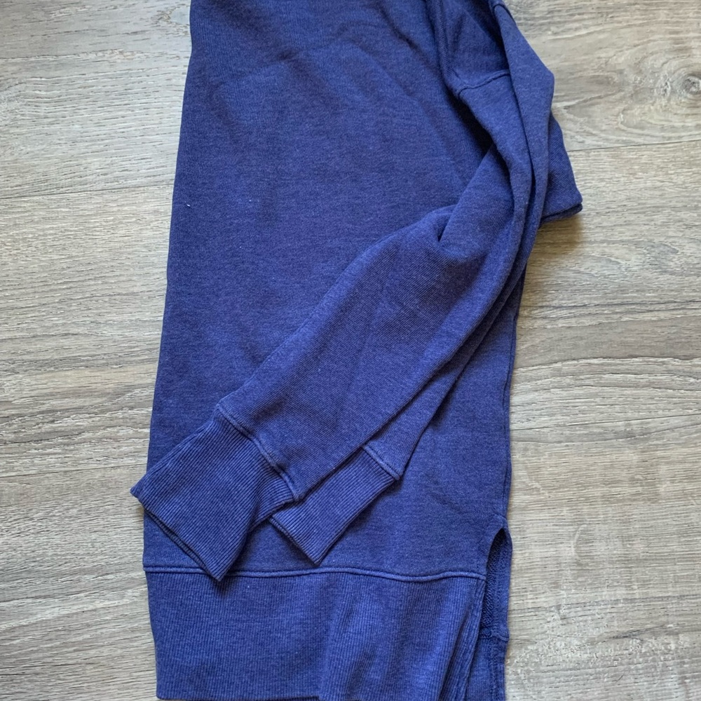 Walmart blue pull over